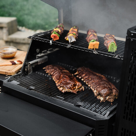 Masterbuilt Gravity Series 600 Digitale Houtskool Grill & Smoker 